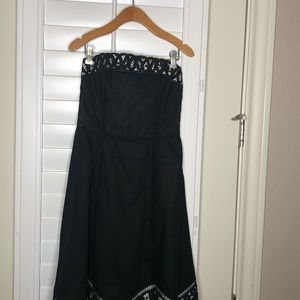Black strapless formal dress